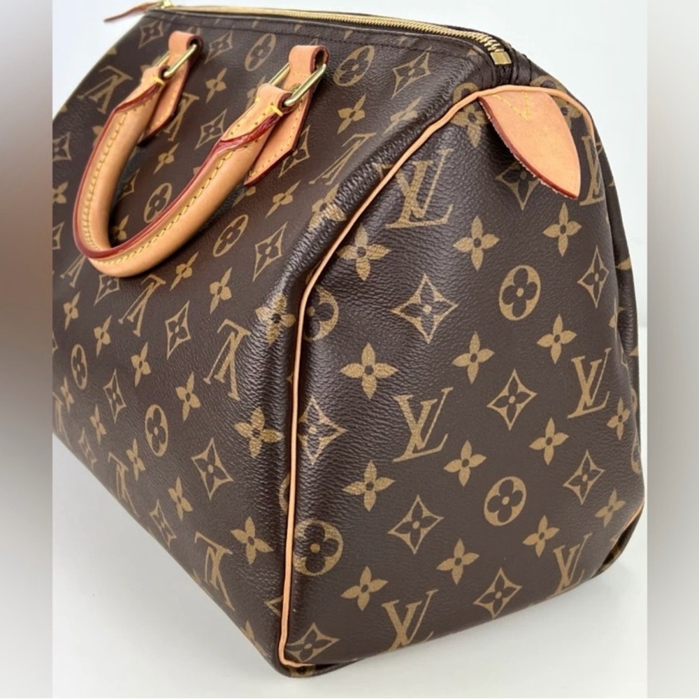 Louis Vuitton Speedy 35 Monogram Canvas Like New - Discontinued - Picture 13 of 15